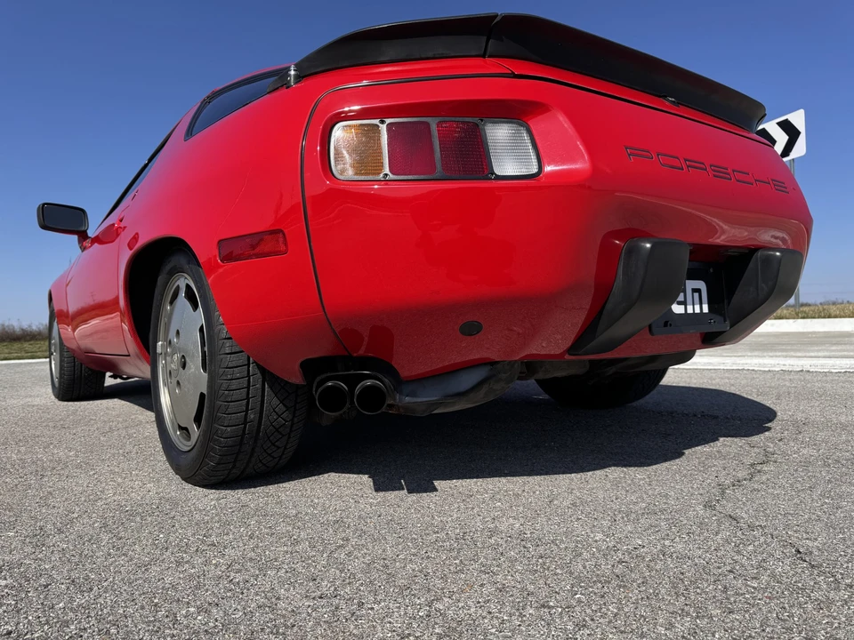 1983 Porsche 928 S - Image 12 of 31