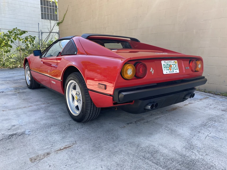 1985 Ferrari 308 GTS QV - Image 19 of 31