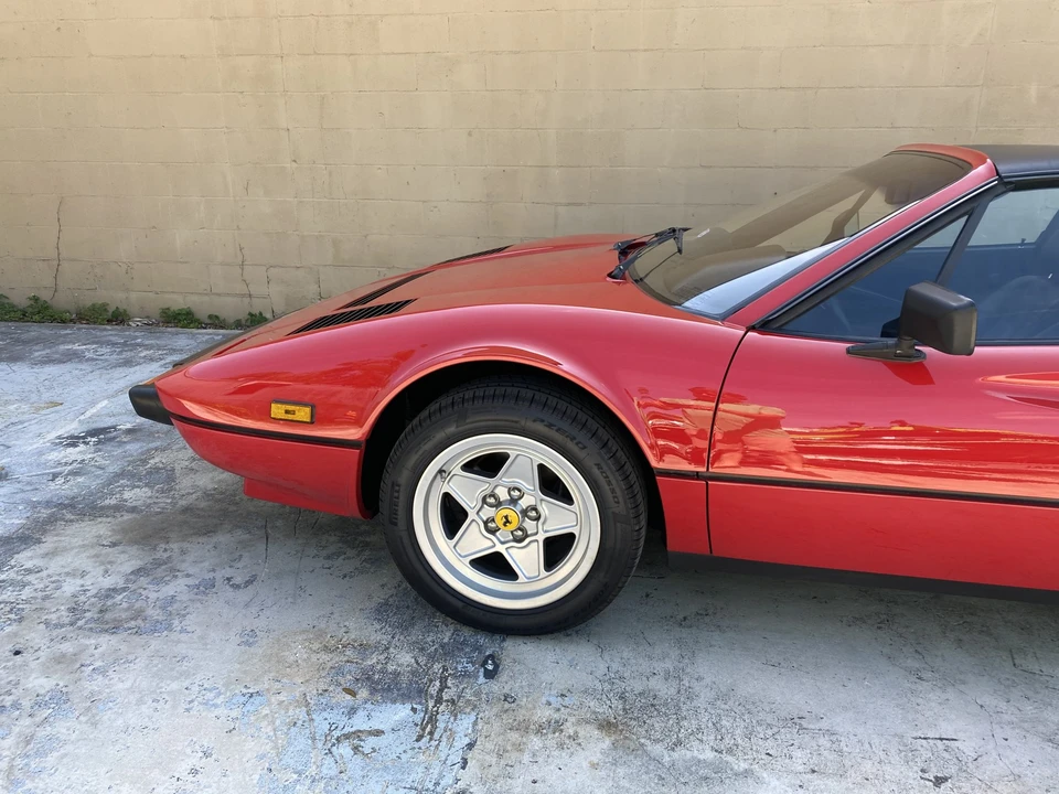 1985 Ferrari 308 GTS QV - Image 26 of 31
