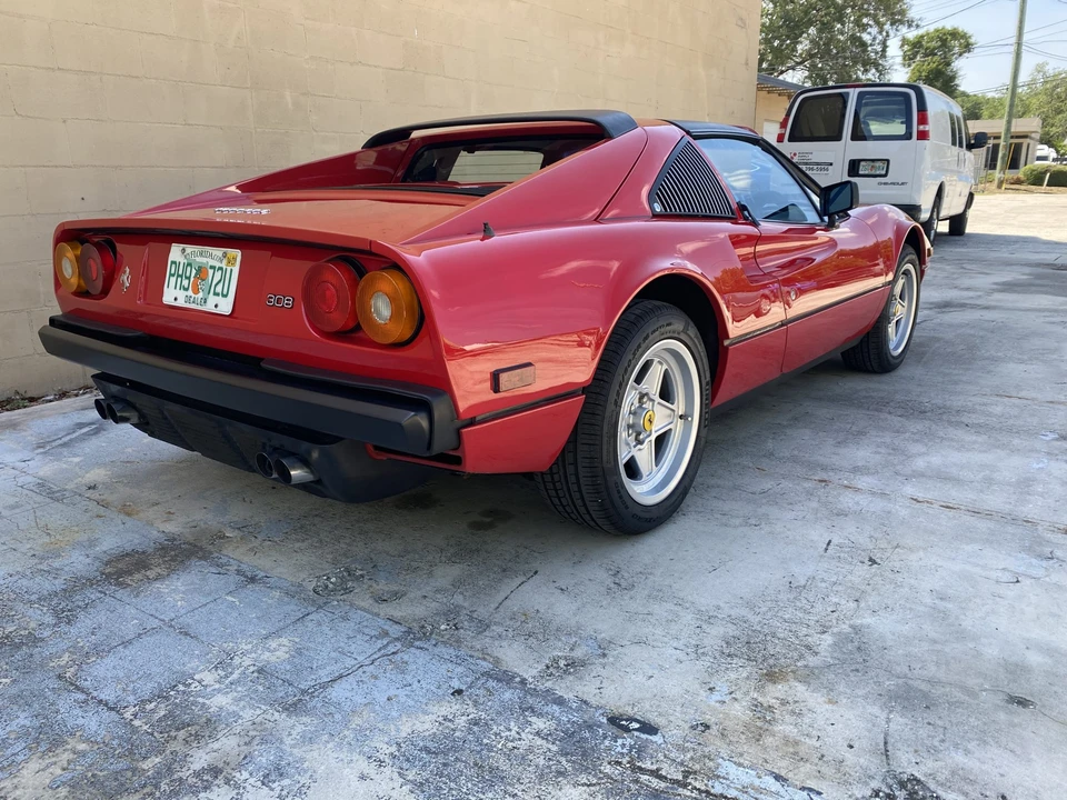 1985 Ferrari 308 GTS QV - Image 14 of 31