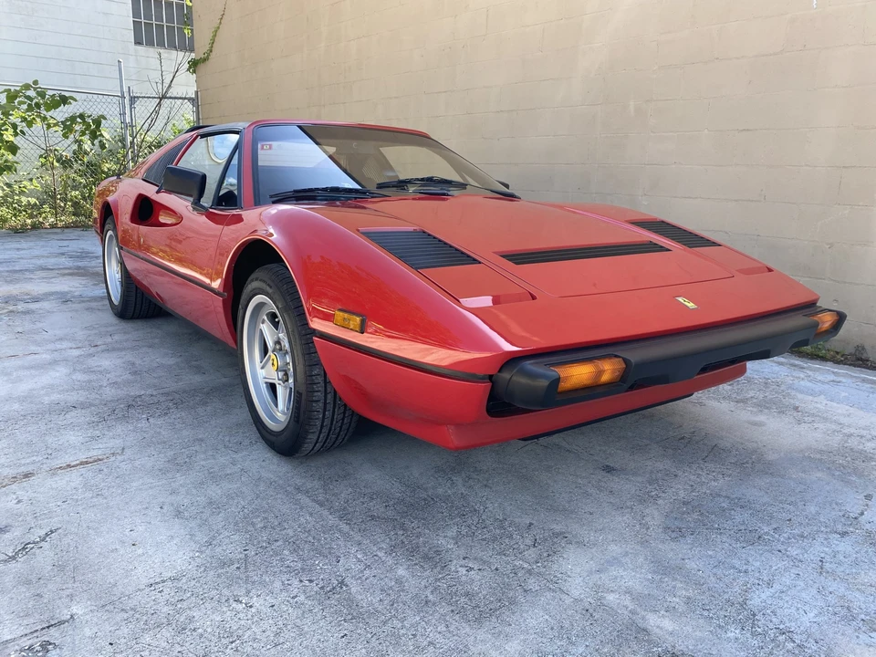 1985 Ferrari 308 GTS QV - Image 10 of 31