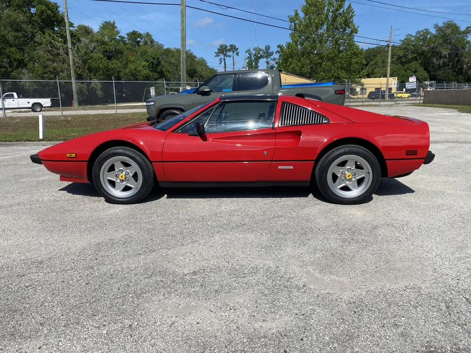 1985 Ferrari 308 GTS QV - Image 20 of 31
