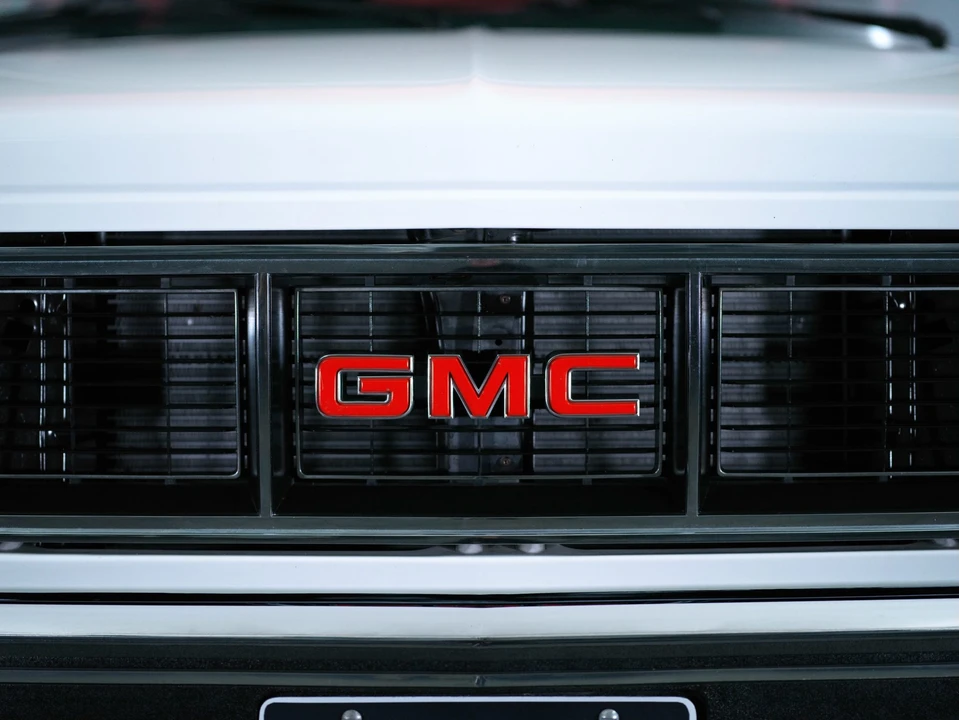 1985 GMC S-15 Jimmy 1st Gen - Image 17 of 31