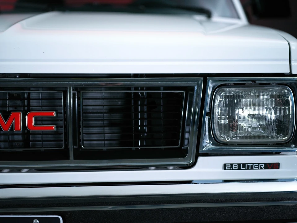 1985 GMC S-15 Jimmy 1st Gen - Image 18 of 31