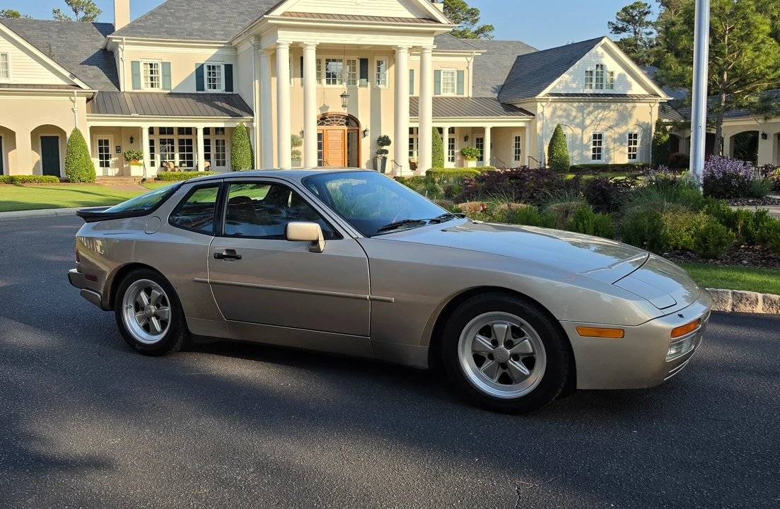 1986 Porsche 944 Turbo - Image 26 of 31