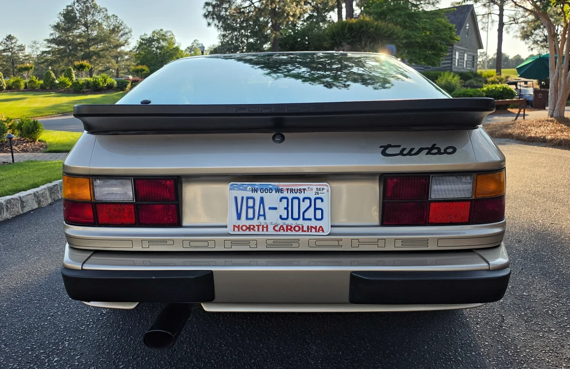 1986 Porsche 944 Turbo - Image 11 of 31