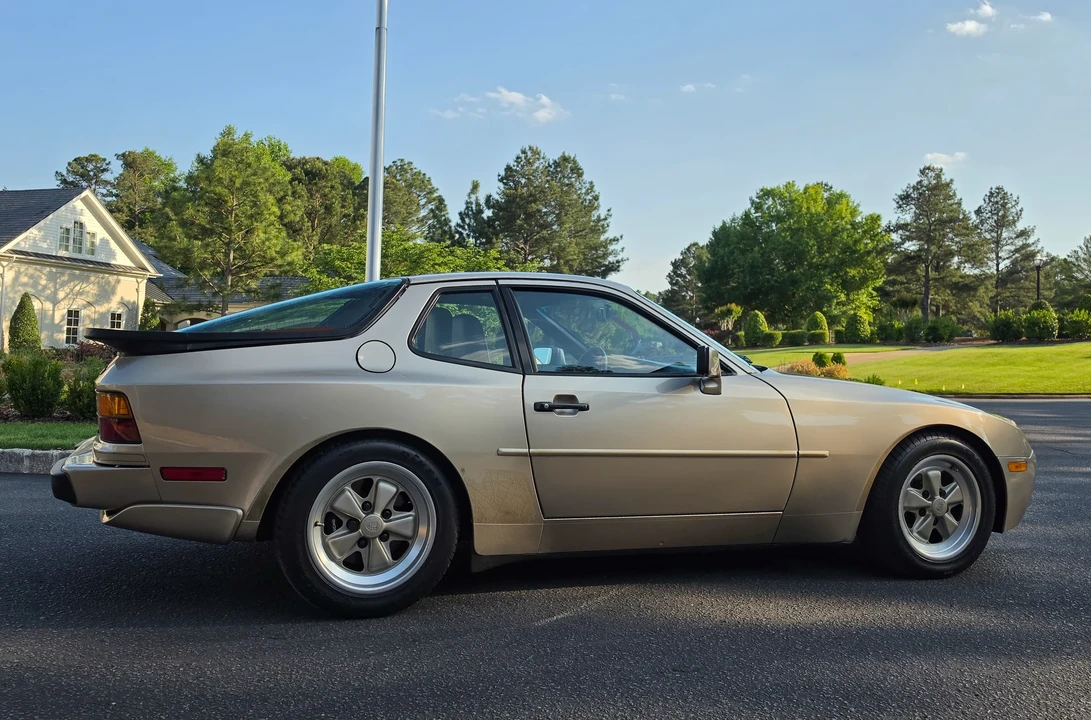 1986 Porsche 944 Turbo - Image 21 of 31