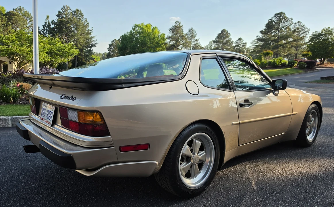 1986 Porsche 944 Turbo - Image 20 of 31