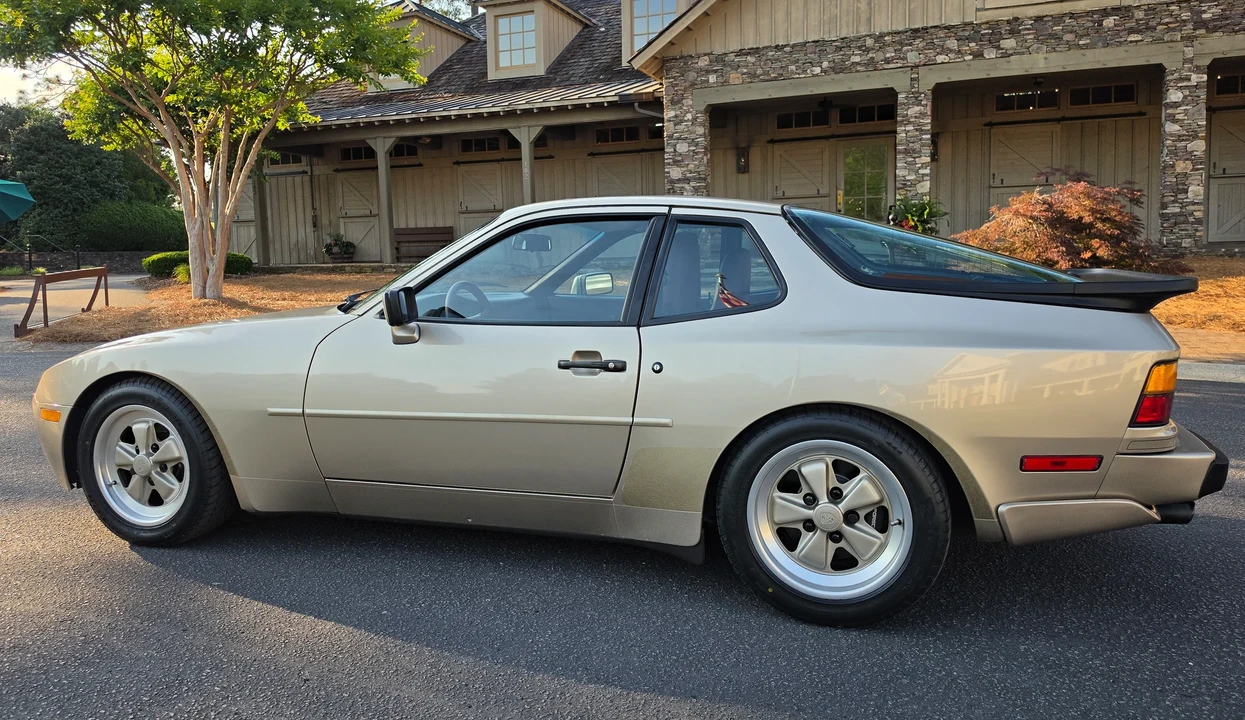 1986 Porsche 944 Turbo - Image 5 of 31