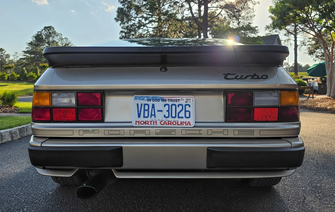 1986 Porsche 944 Turbo - Image 12 of 31