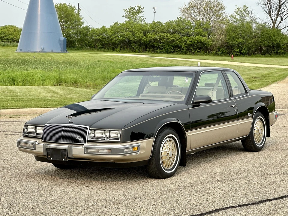 1987 Buick Riviera 4th-7th Gen - Image 9 of 31