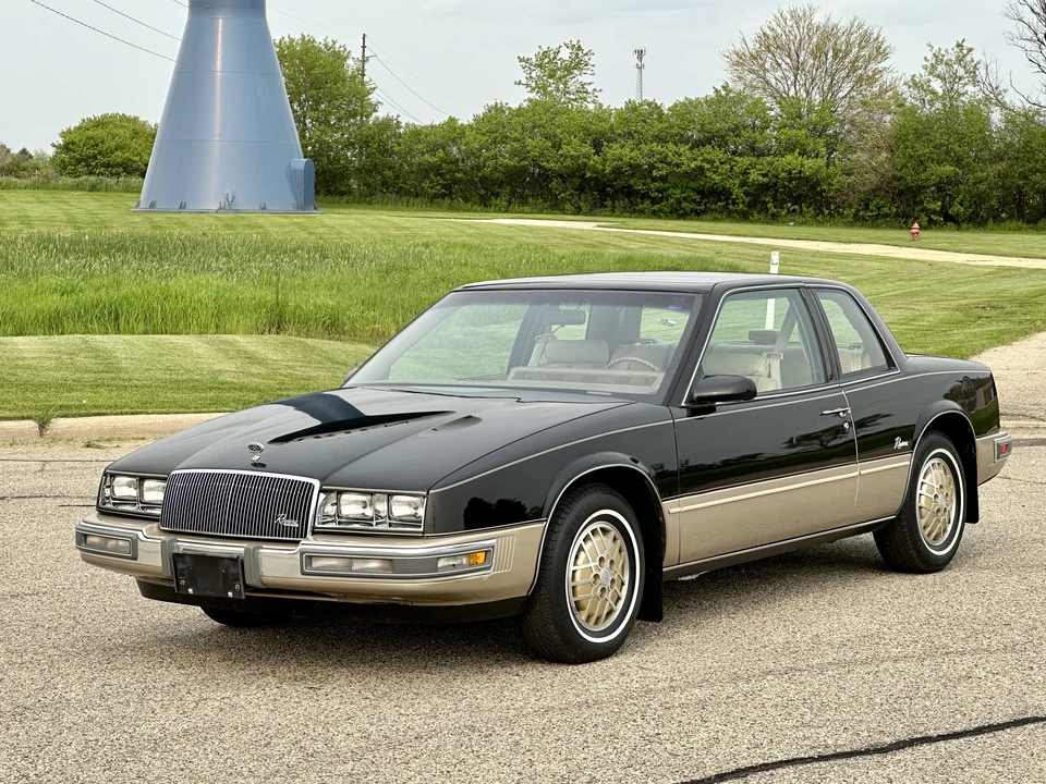 1987 Buick Riviera 4th-7th Gen - Image 10 of 31