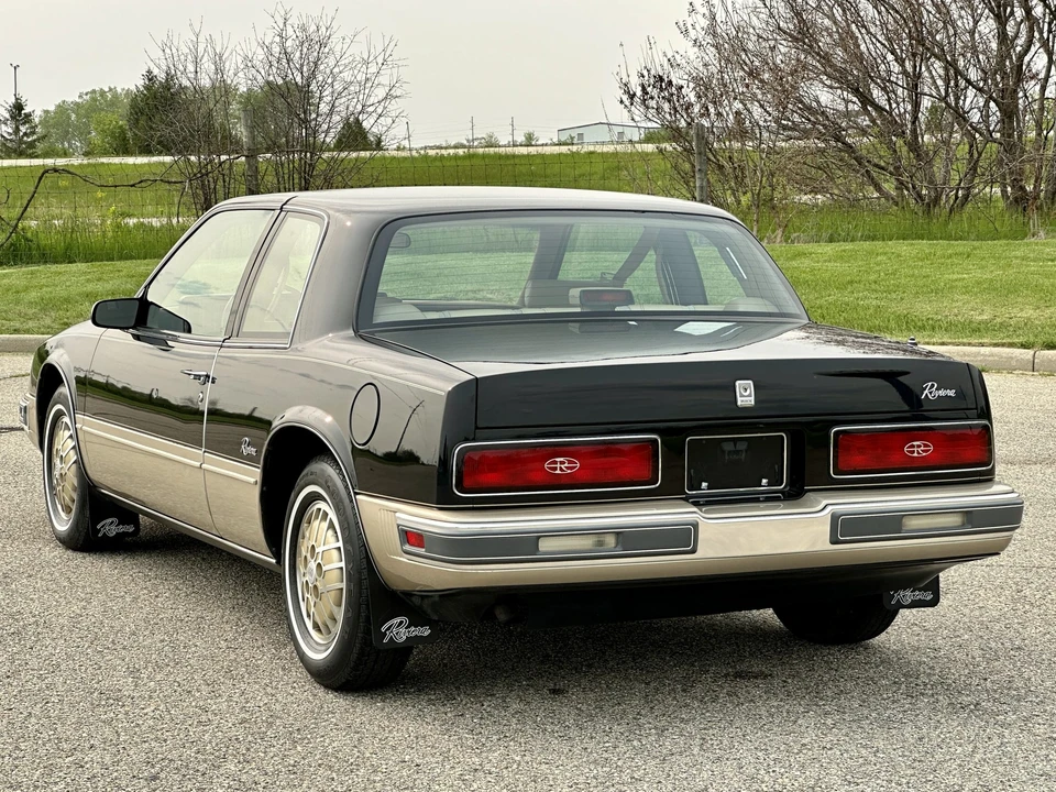 1987 Buick Riviera 4th-7th Gen - Image 18 of 31