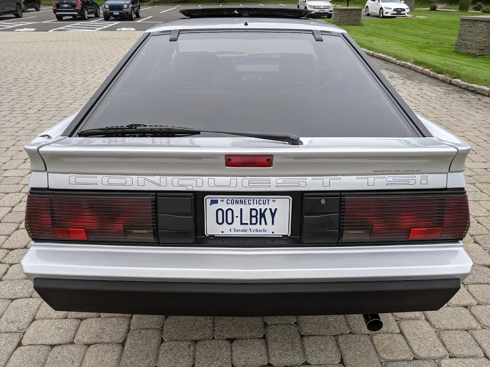 1987 Chrysler Conquest - Image 15 of 31