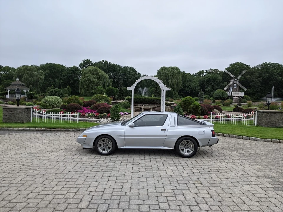 1987 Chrysler Conquest - Image 22 of 31