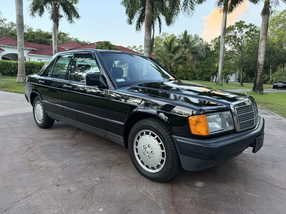 1987 Mercedes-Benz 190E - Image 15 of 31