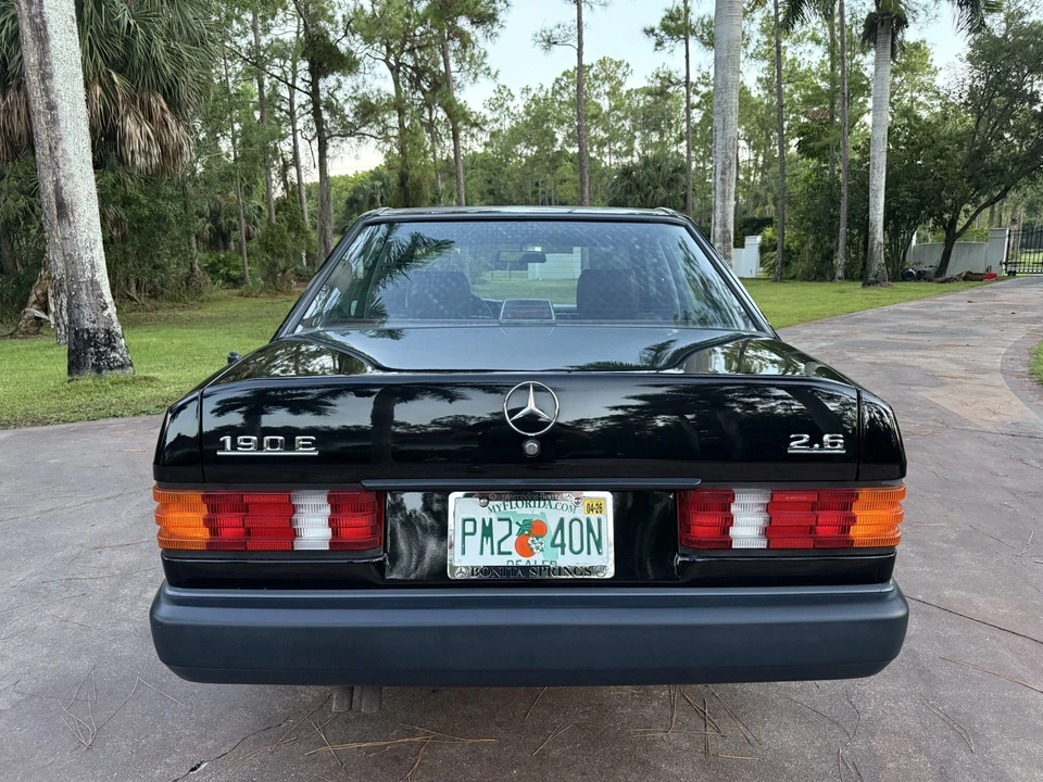 1987 Mercedes-Benz 190E - Image 8 of 31