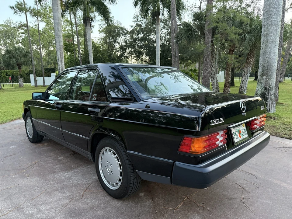 1987 Mercedes-Benz 190E - Image 5 of 31