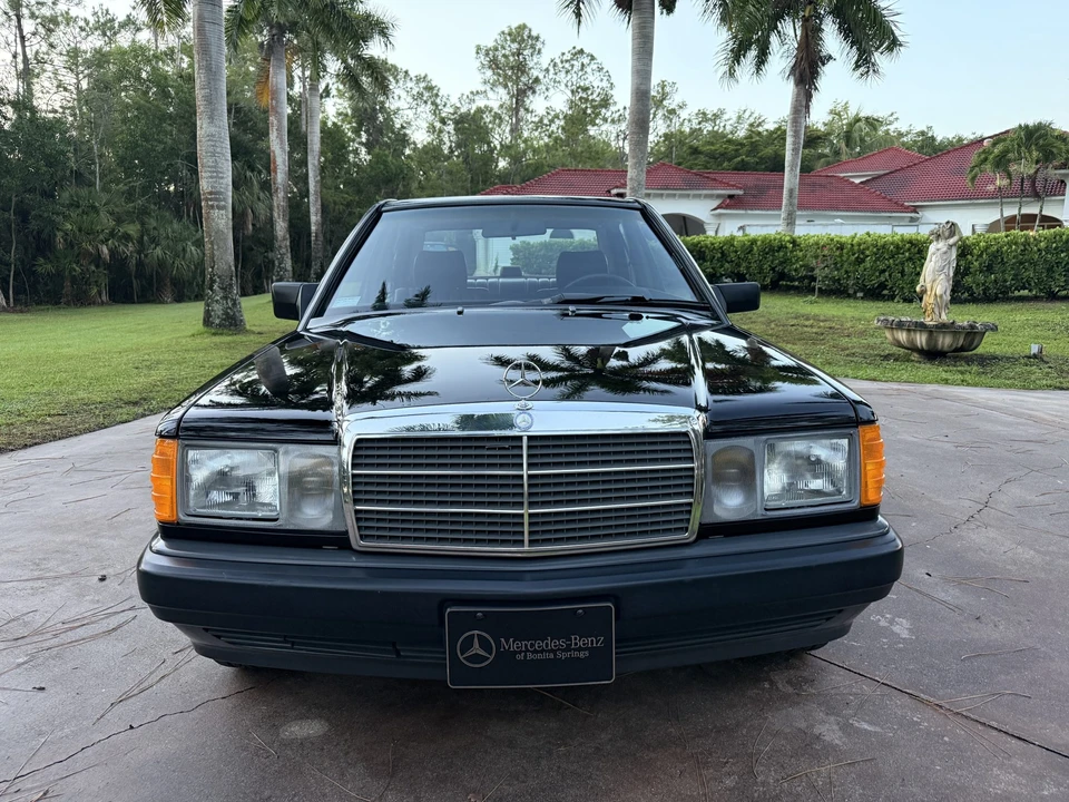 1987 Mercedes-Benz 190E - Image 18 of 31