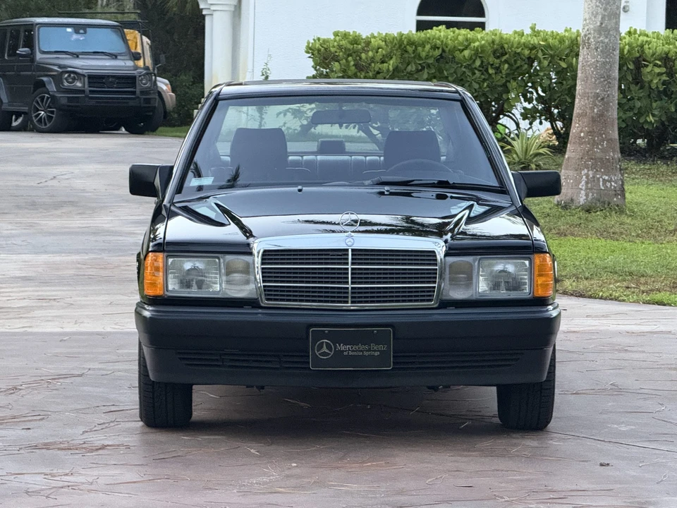 1987 Mercedes-Benz 190E - Image 17 of 31