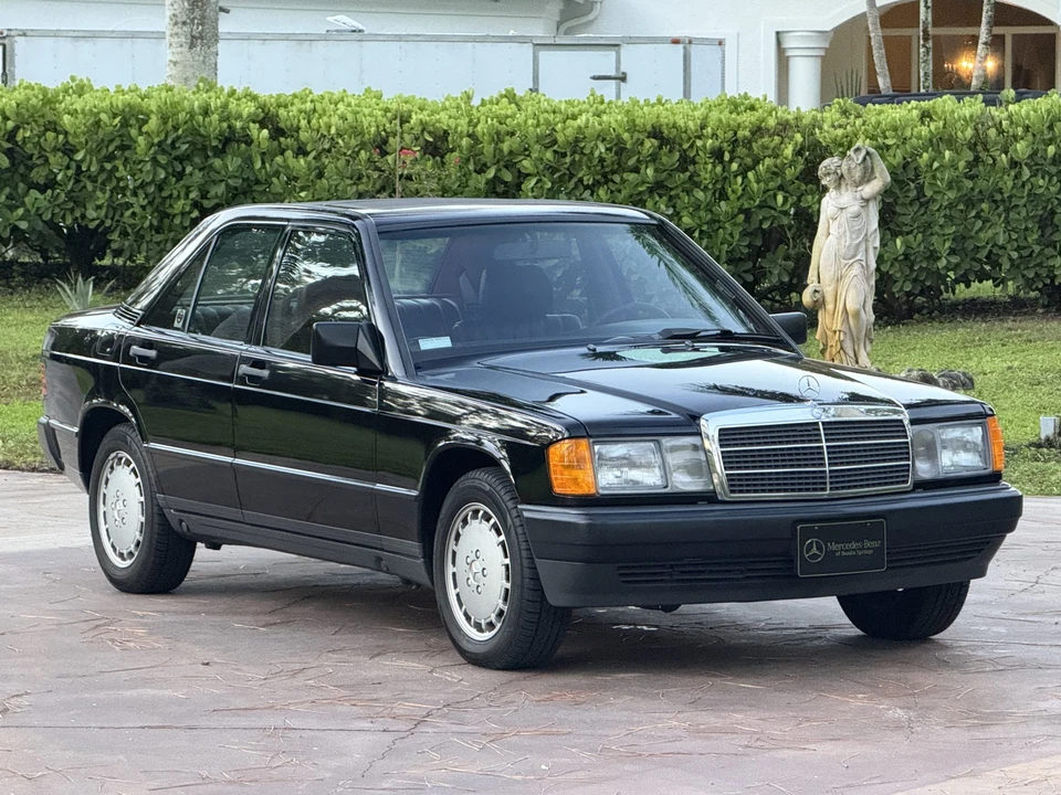 1987 Mercedes-Benz 190E - Image 16 of 31
