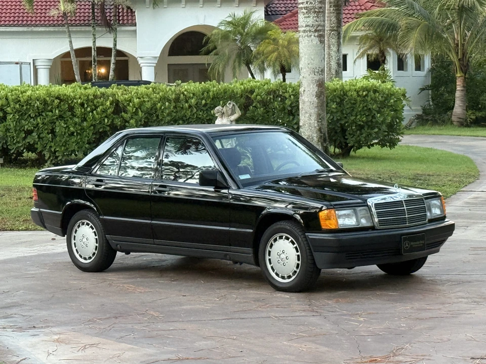 1987 Mercedes-Benz 190E - Image 14 of 31