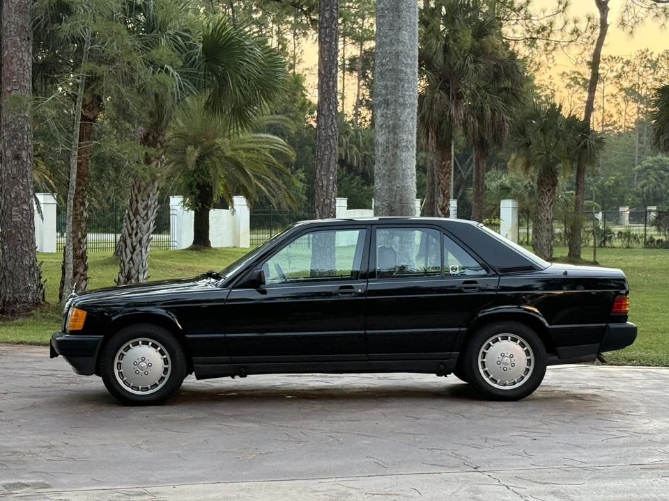 1987 Mercedes-Benz 190E - Image 3 of 31