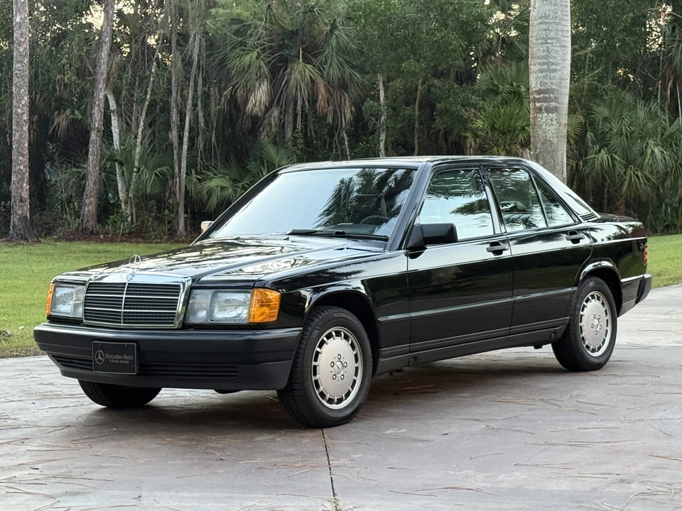1987 Mercedes-Benz 190E - Image 2 of 31