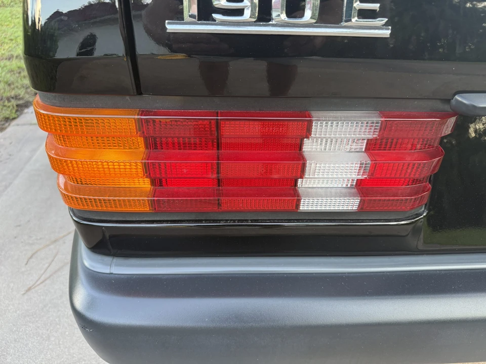 1987 Mercedes-Benz 190E - Image 30 of 31