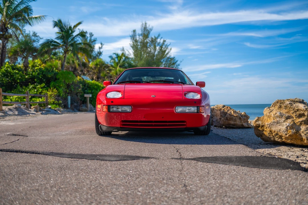 1987 Porsche 928 S4 - Image 12 of 31