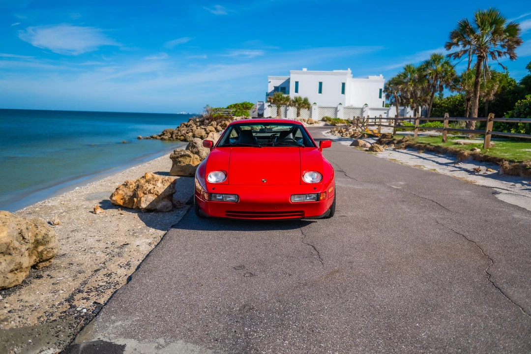 1987 Porsche 928 S4 - Image 13 of 31