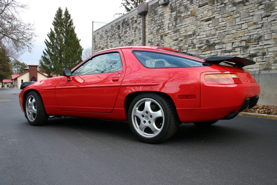 1987 Porsche 928 S4 - Image 10 of 31