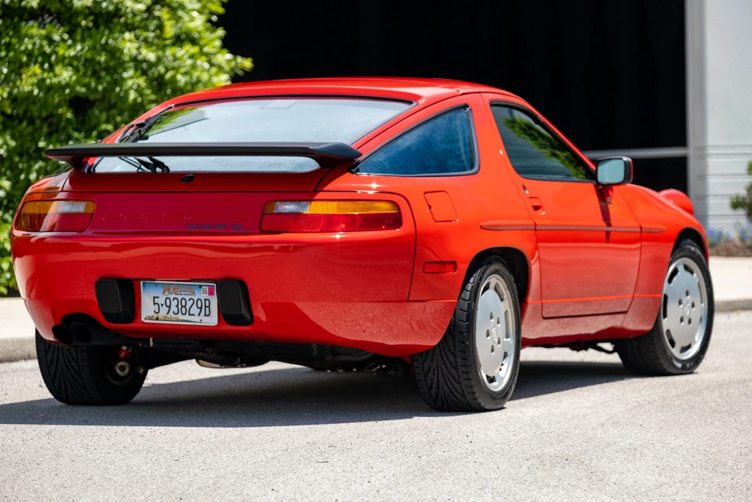 1987 Porsche 928 S4 - Image 30 of 31