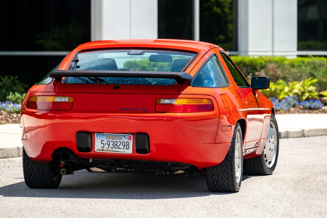 1987 Porsche 928 S4 - Image 29 of 31
