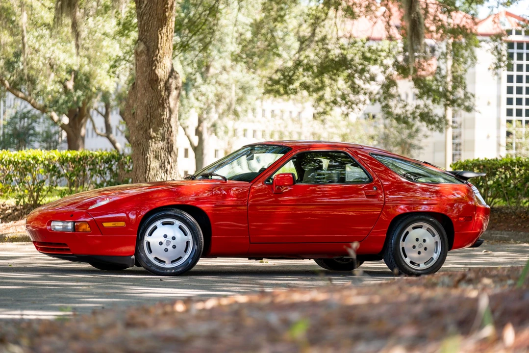 1987 Porsche 928 S4 - Image 15 of 31