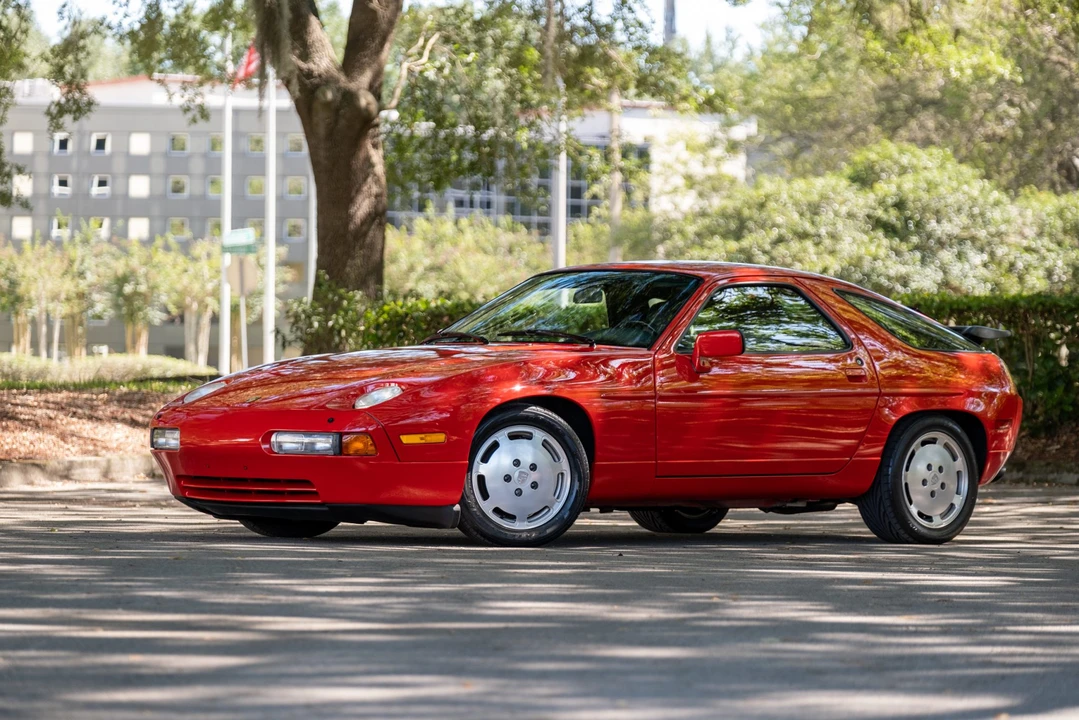 1987 Porsche 928 S4 - Image 14 of 31