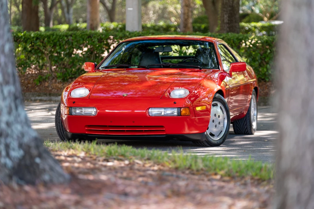 1987 Porsche 928 S4 - Image 8 of 31
