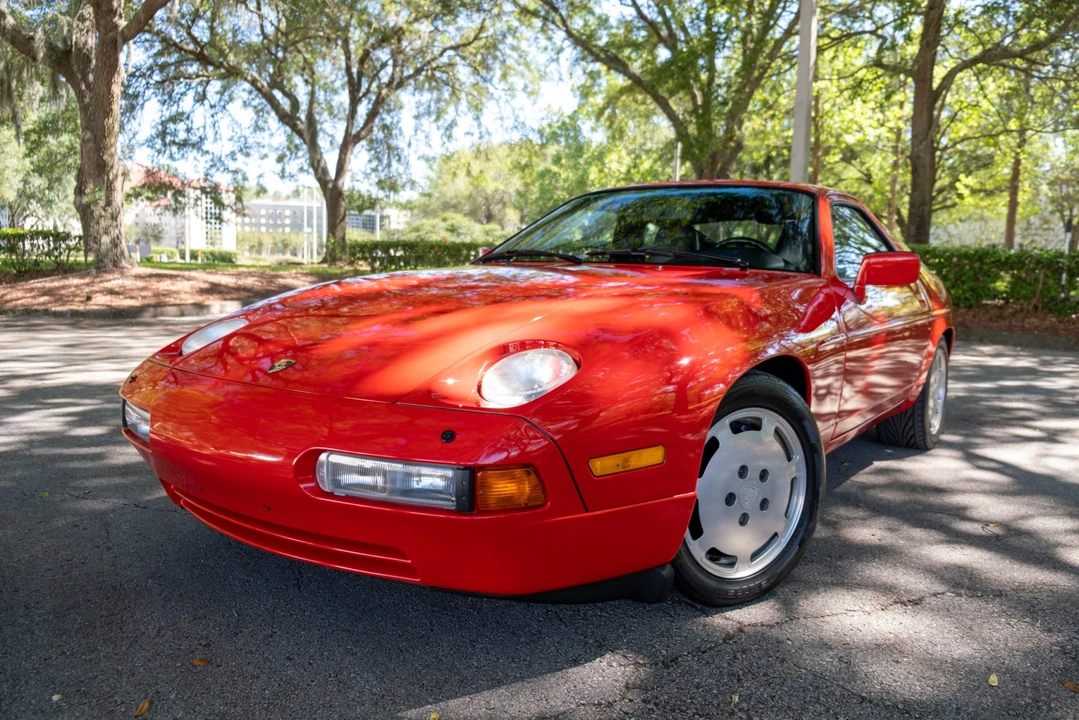 1987 Porsche 928 S4 - Image 7 of 31