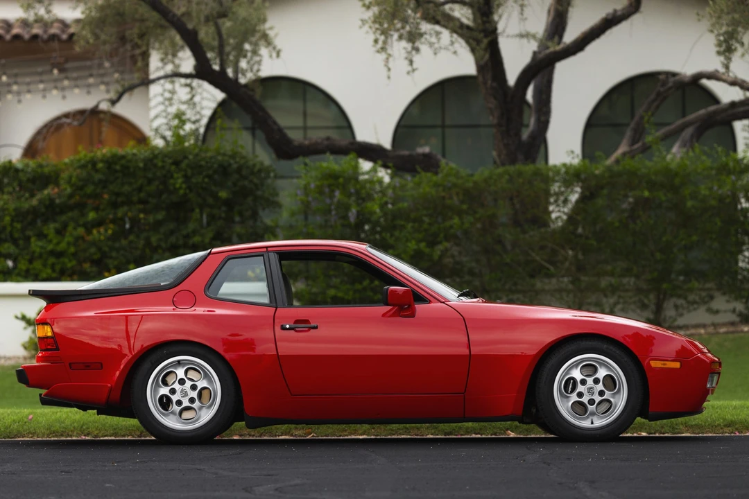 1987 Porsche 944 Turbo - Image 13 of 31