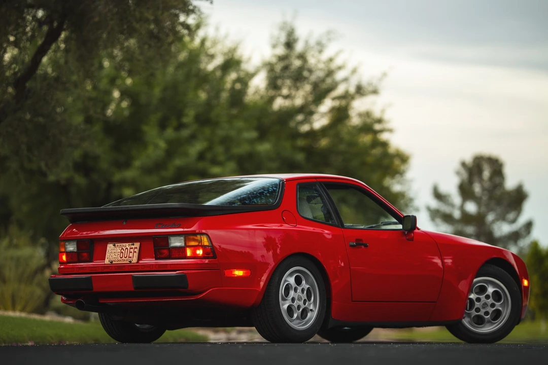 1987 Porsche 944 Turbo - Image 14 of 31