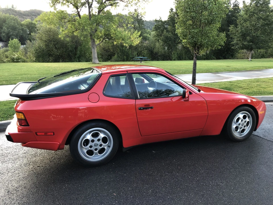 1987 Porsche 944 Turbo - Image 5 of 31