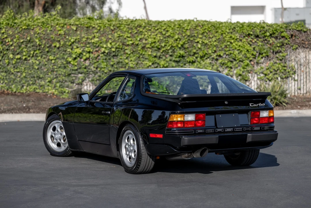 1987 Porsche 944 Turbo - Image 27 of 31