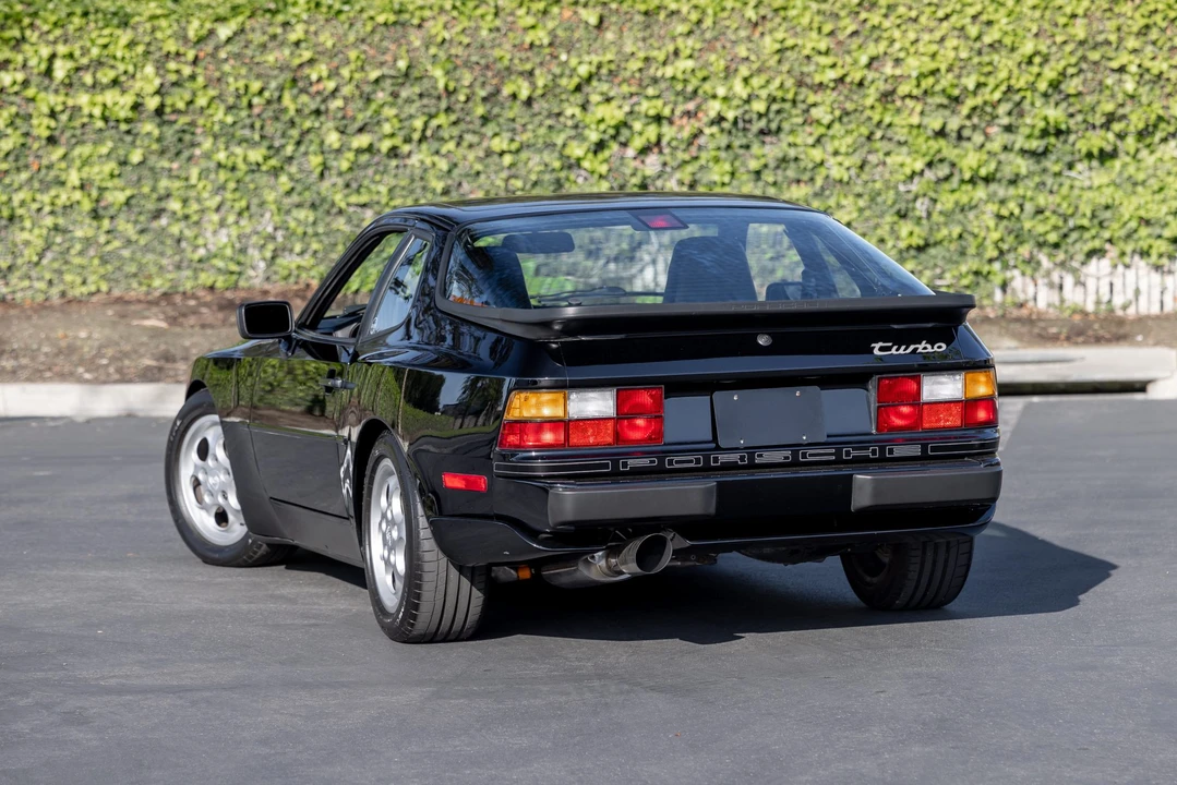 1987 Porsche 944 Turbo - Image 29 of 31