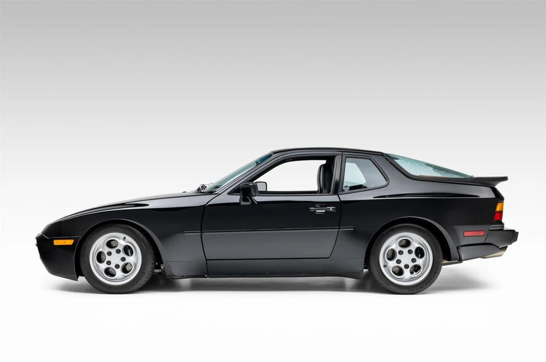 1987 Porsche 944 Turbo - Image 6 of 31
