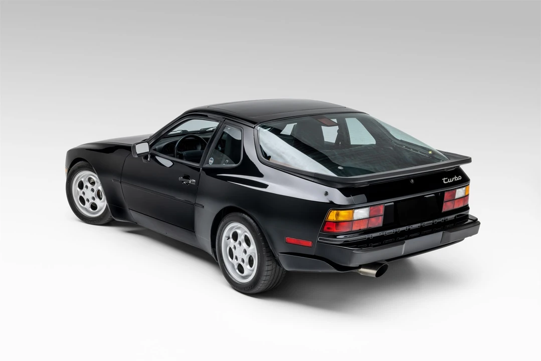 1987 Porsche 944 Turbo - Image 8 of 31