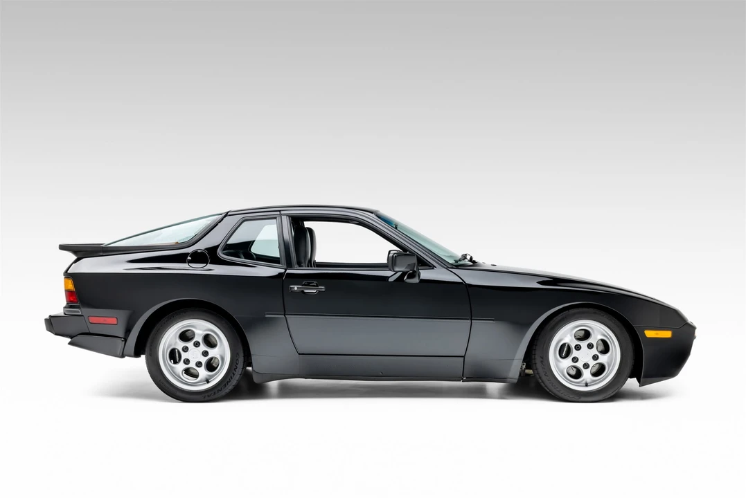 1987 Porsche 944 Turbo - Image 15 of 31