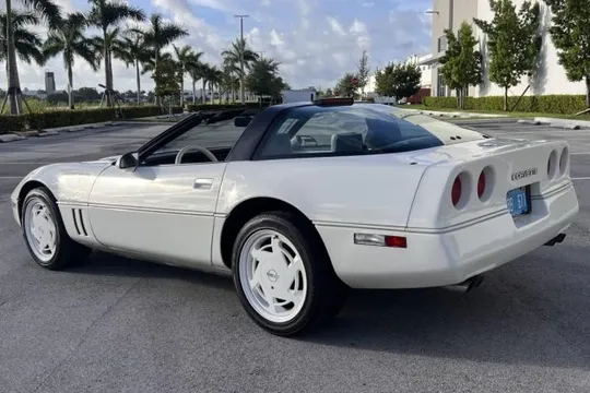 1988 Chevrolet Corvette C4 - Image 2 of 9