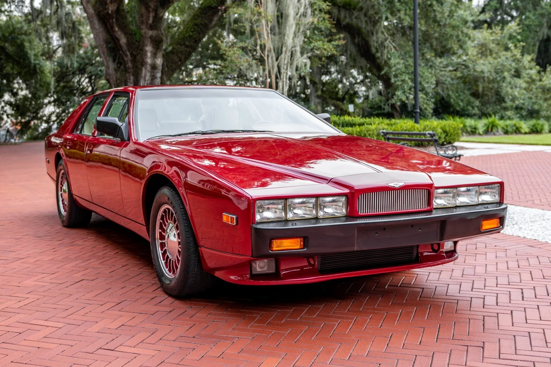 1989 Aston Martin Lagonda - Image 2 of 31