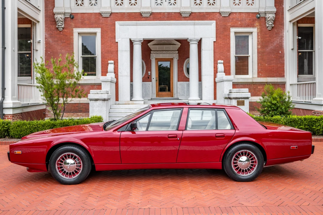 1989 Aston Martin Lagonda - Image 6 of 31