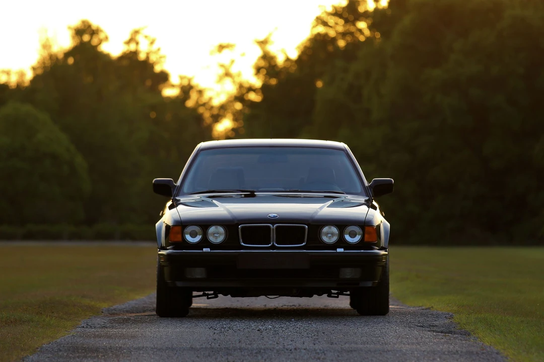 1989 BMW E32 7 Series - Image 16 of 31